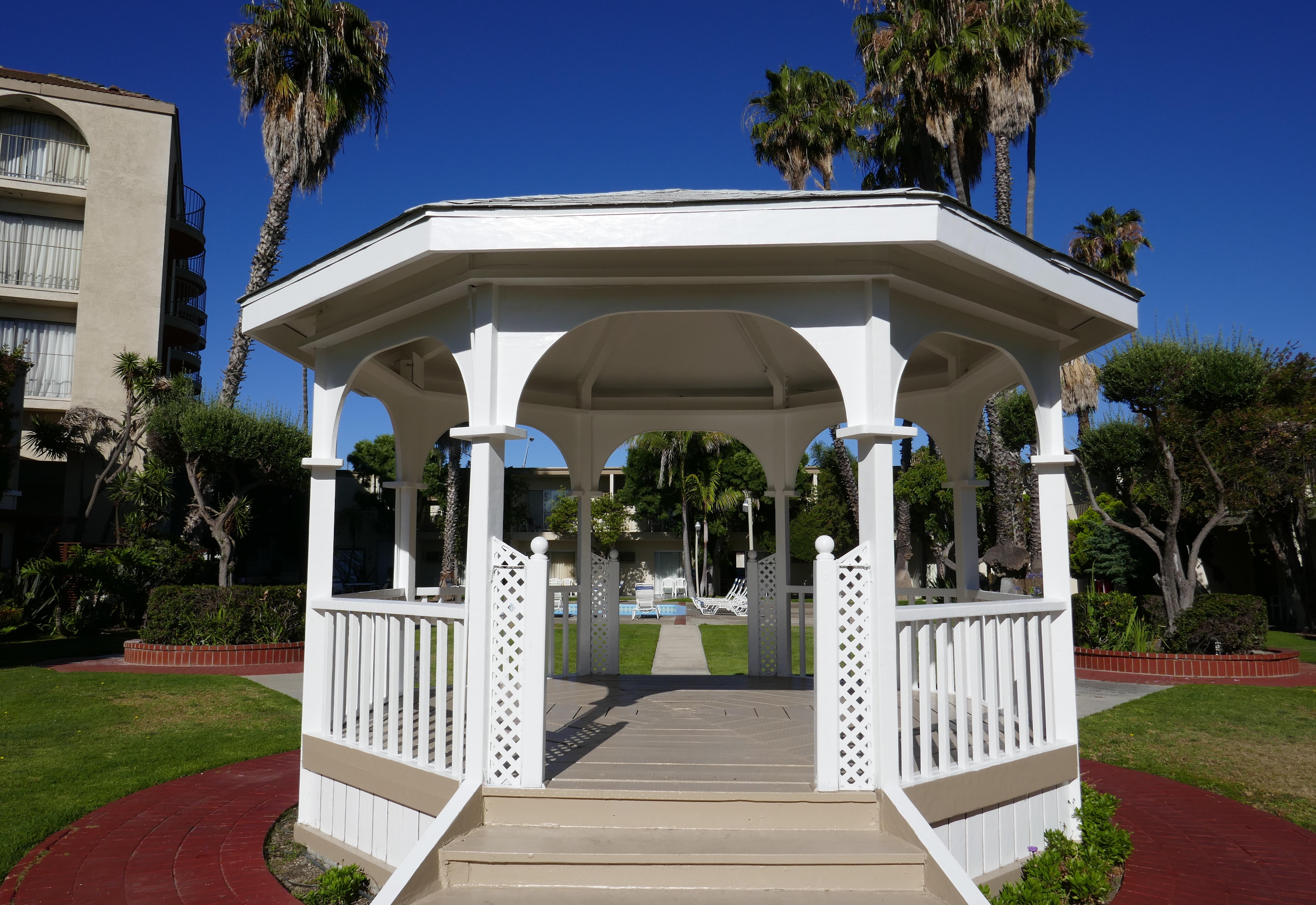 'לונג ביץ Best Western Golden Sails Hotel מראה חיצוני תמונה